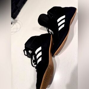 Youth Wrestling Shoes !